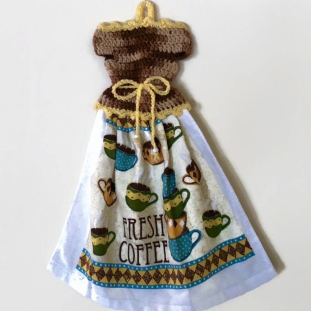 Crochet dress towel with printed coffee cups